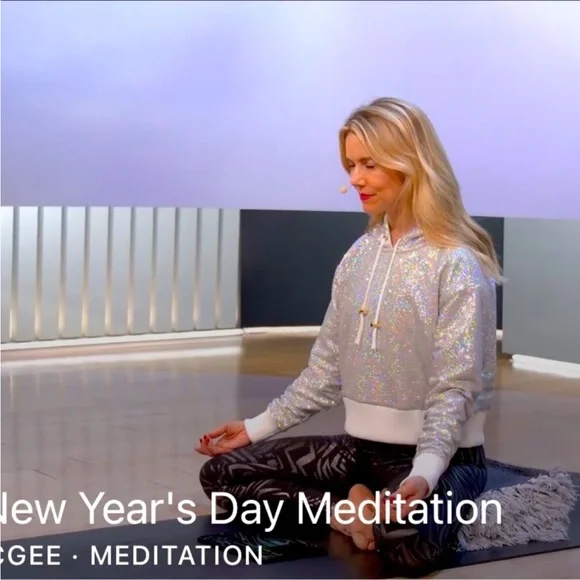 Brittany Allen X Peloton Sequin Cropped Hoodie - Picture 4 of 9